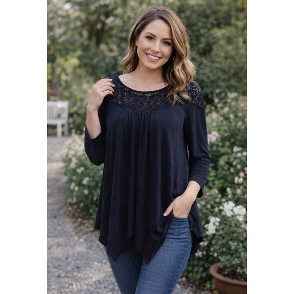 Women's Cupio Black Lace Yoke Tunic Top M
